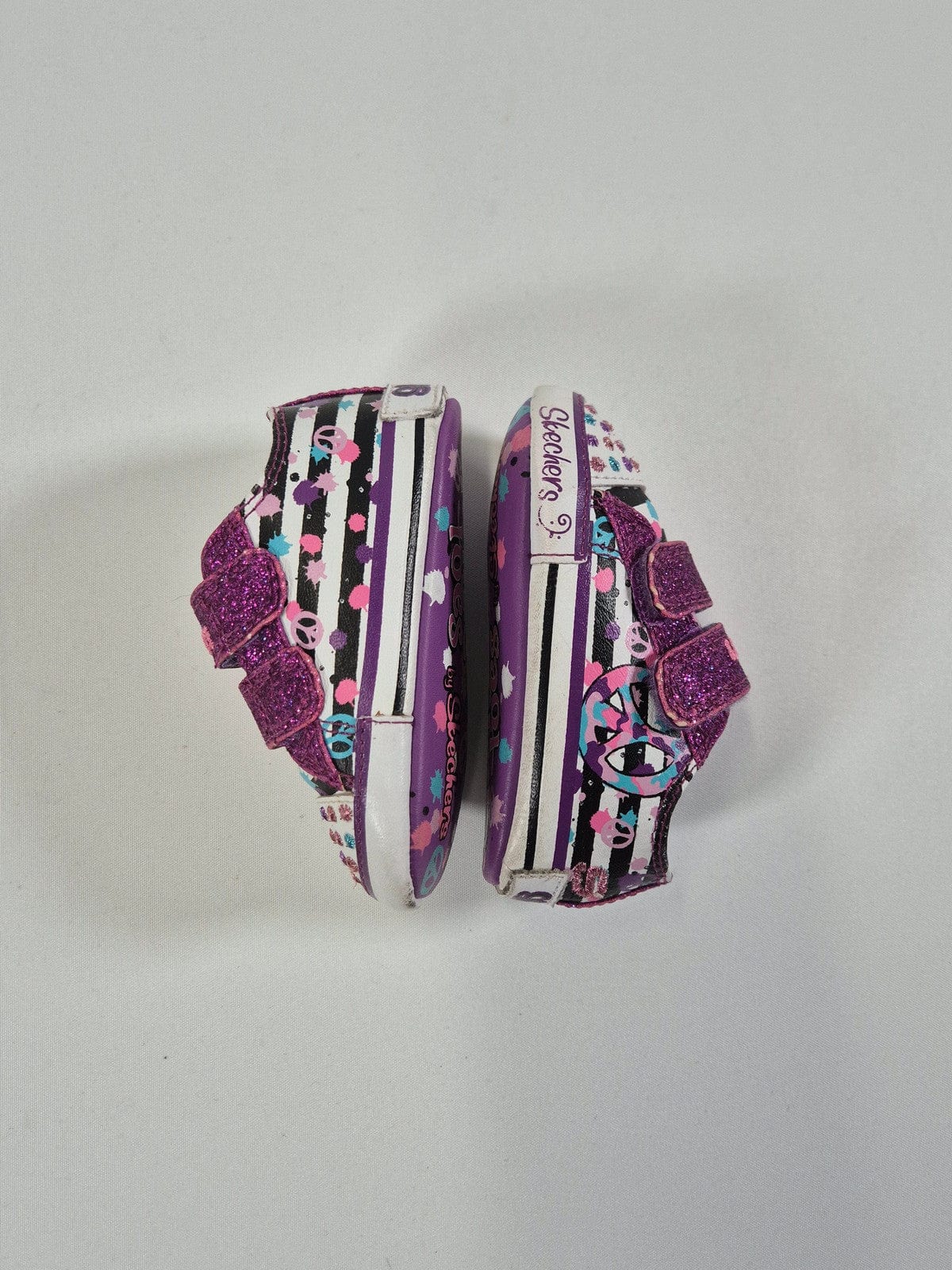 SKECHERS Tüdrukute krõpsudega nahast papud