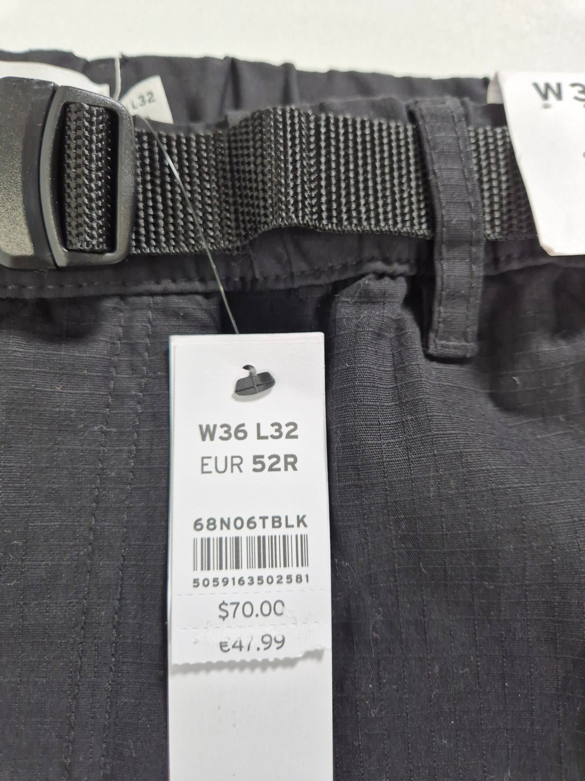 TOPMAN Meeste mustad taskutega püksid