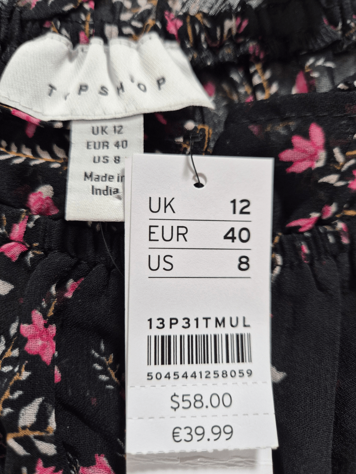 TOPSHOP Naiste must lilledega kroogitud pluus